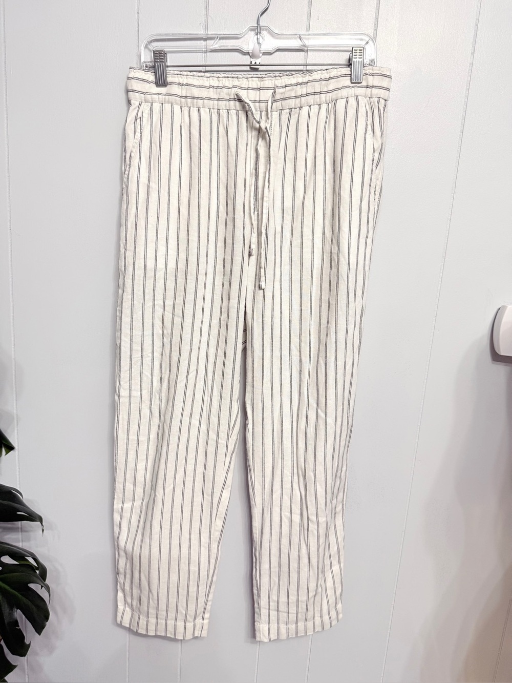 GAP white Pants with Black Vertical Stripes